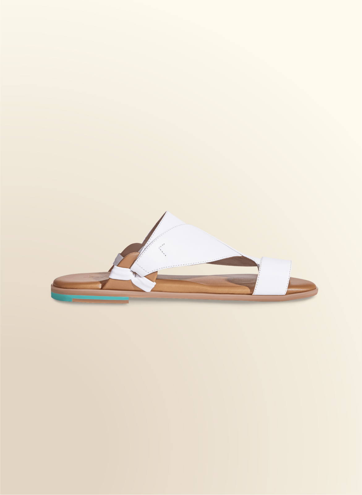Arabic sandals for men Tamashee|صنادل رجالي مناسبة للمشي والأنشطة اليومية|White flat sandals for men|Comfortable mens sandals UAE|Story of Premium Cow leather sandals UAE|Detail Images of White Arabic sandals for men|صندل رجالي فاخر مصنوع من جلد البقر الط