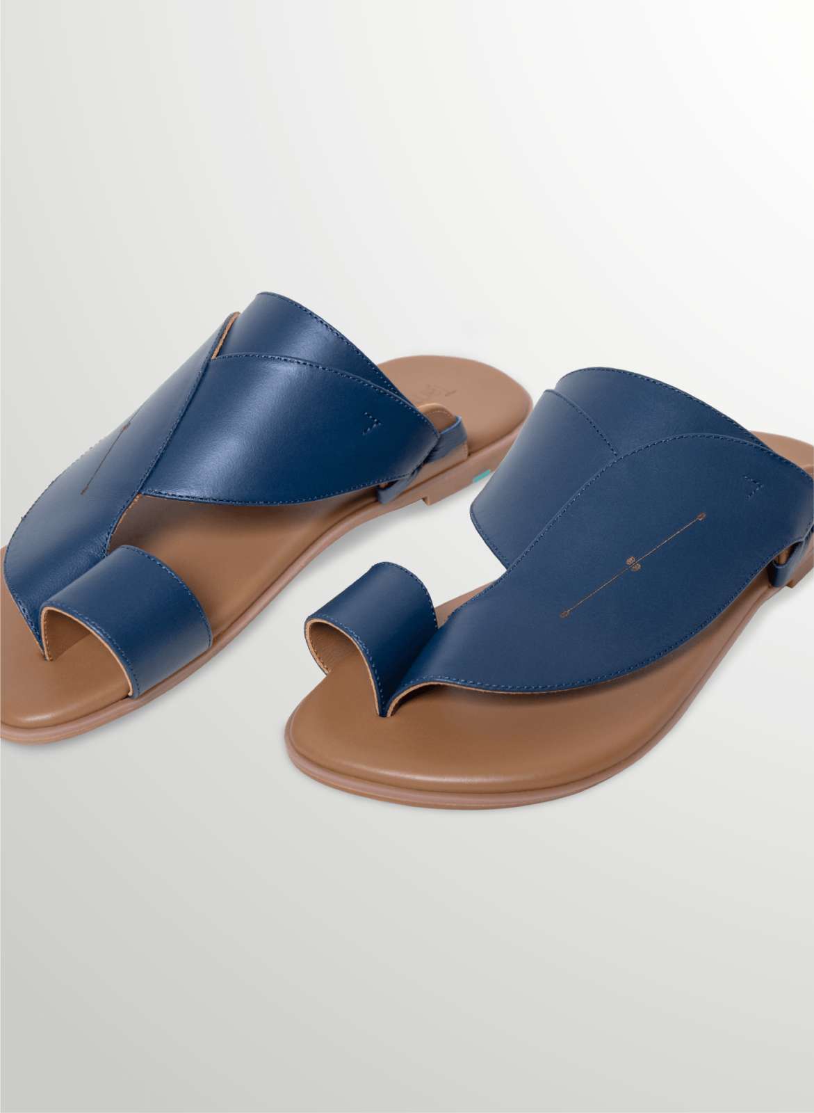 Tamashee mens sandals comfort|صندل رجالي مثالي للاستخدام اليومي في الإمارات|Tamashee flat sandals leather|Story of Tamashee Arabic sandals UAE|Detail Image Of Arabic mens sandals UAE|صندل تماشي جلد البقر للاستخدام اليومي|Arabic mens sandals UAE|صندل تماشي