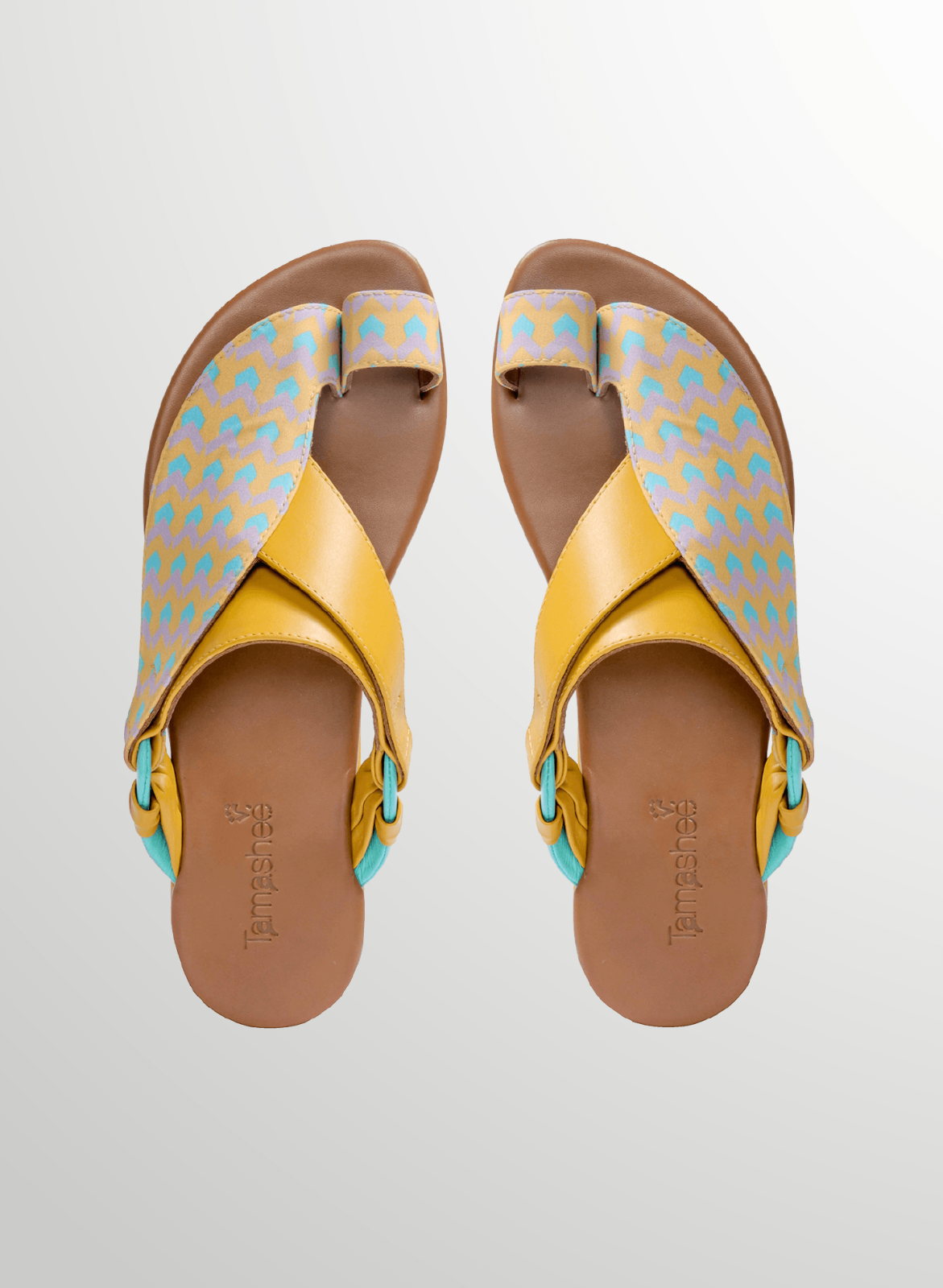 Taqti' Sandals leather sandals women everyday comfort wear|Story of Taqti' Sandals Arabic sandals women comfortable everyday wear|Detail images of Taqti' Sandals leather sandals women modern Arabic design|Taqti' Sandals women sandals elegant leather flat 