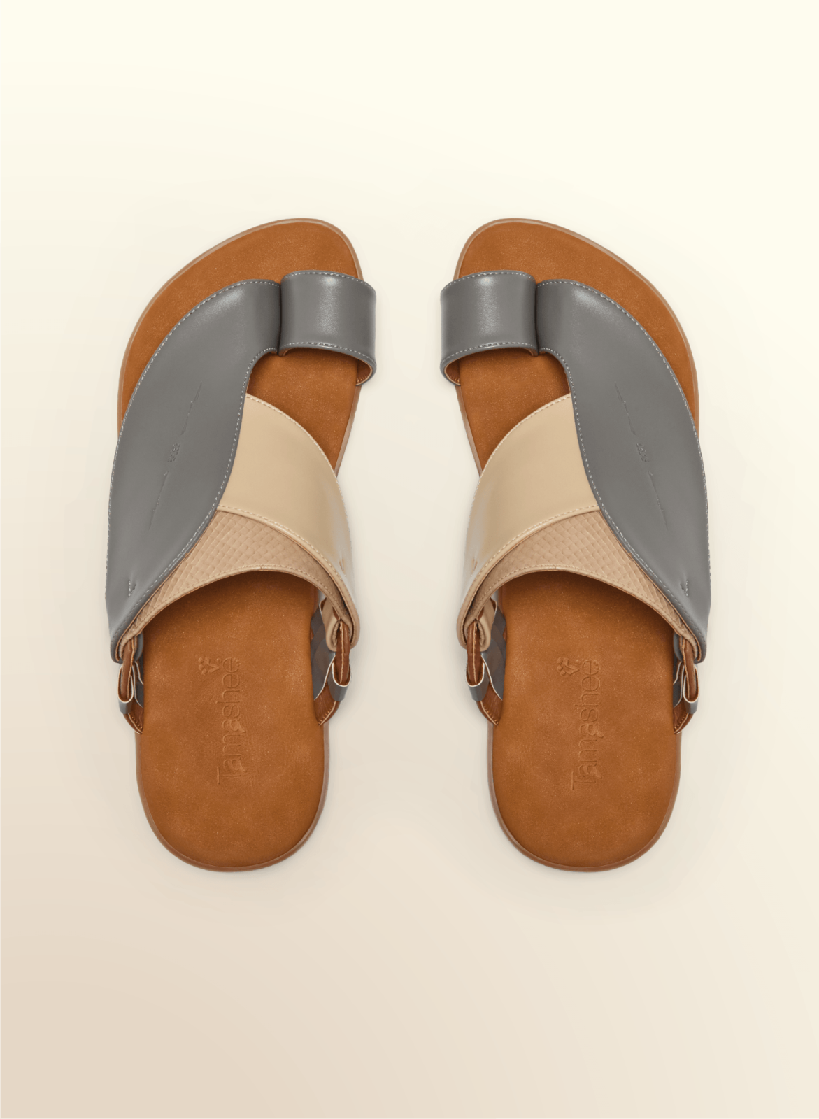 Naqsh elegant Arabic sandals with flat sole|Tamashee Naqsh mens sandals durable cow leather|Detail Images of modern Arabic sandals with comfortable design|صندل تماشي نقش للرجال بتصميم مريح|Story of modern Arabic sandals with comfortable design|Tamashee Na
