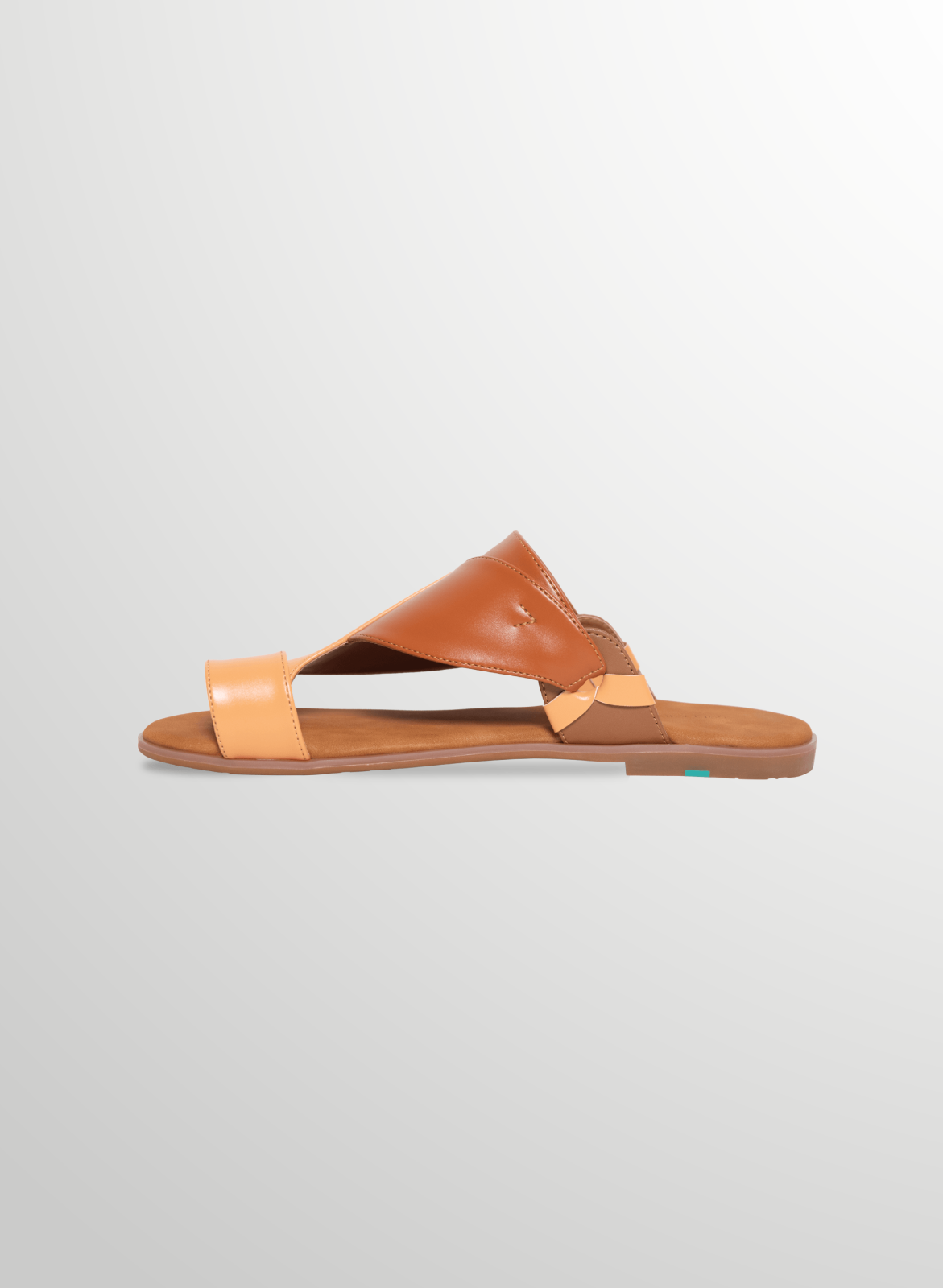 Arabic sandals for men Tamashee|Premium leather sandals UAE|Detail image of Comfortable mens sandals UAE|Story of Tamashee cow leather mens sandals|Comfortable mens sandals UAE|Tamashee cow leather mens sandals