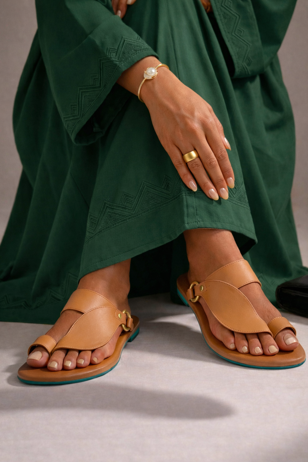 Natural Brown leather sandals women fashion|Natural Brown Flat Sandals For Women Premium Leather Arabic Design|Natural Brown modern Arabic sandals women|Women sandals Natural Brown leather comfort