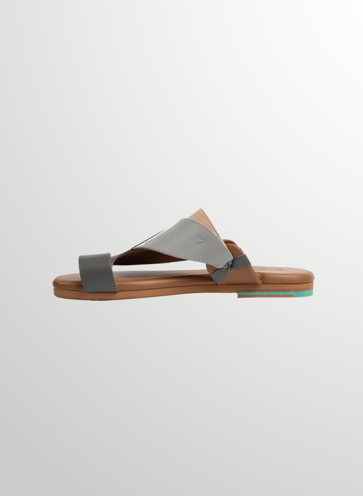 Side view of Yaseer Men sandals|صندل تماشي مناسب للرحلات والمشي في الهواء الطلق|Front view of Yaseer Arabic Sandals for Men|Side view of Yaseer Sandals for Men|صندل رجالي مميز بخياطة متقنة وجودة عالية|Yaseer sandals information about Arabic Sandals|The In