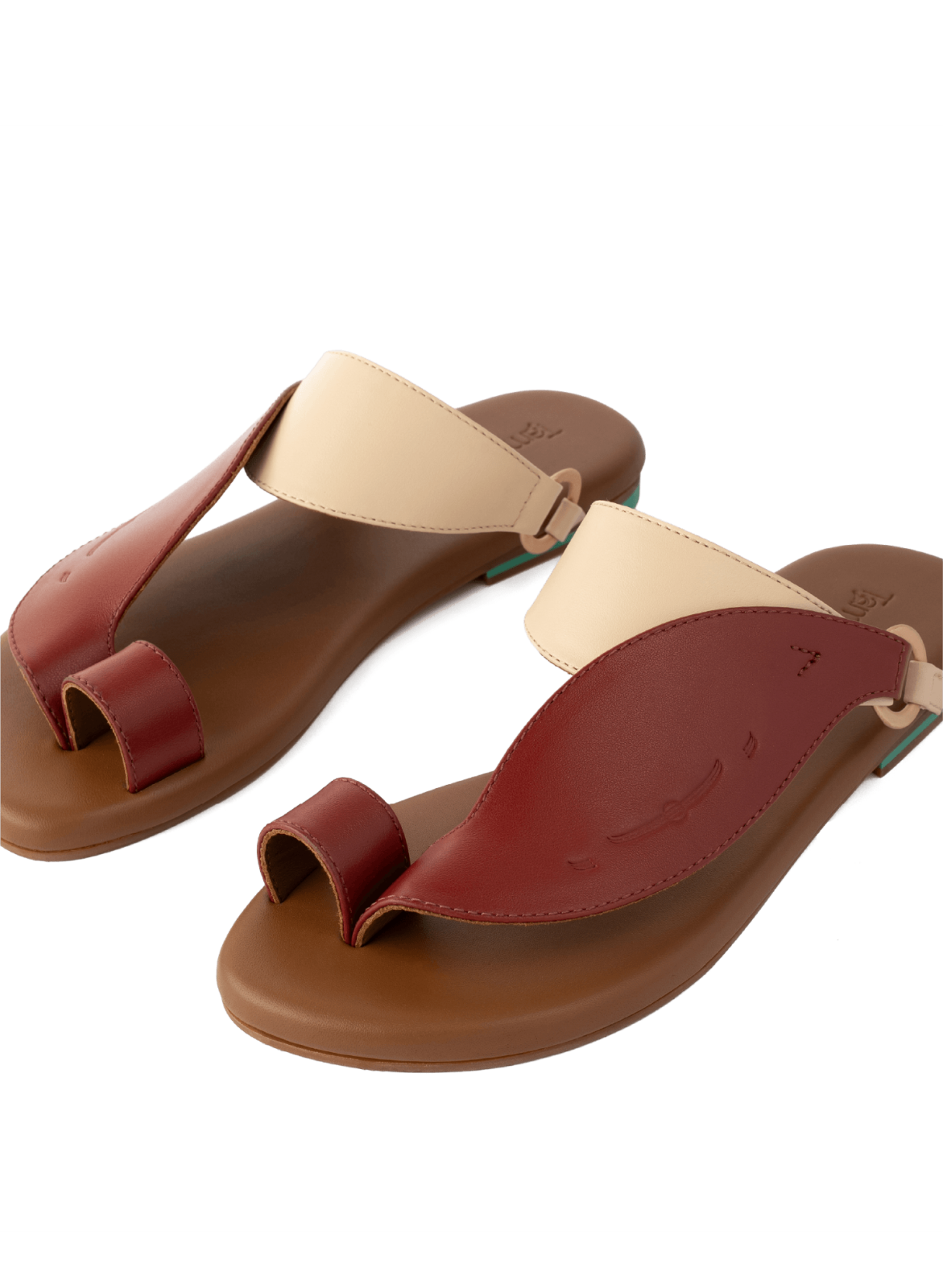 Side View of Mahzam Women Sandals|Tamashee XYZ Sandals For Women Premium Leather Arabic Flat Sandals|Traditional Mahzam Tamashee Sandals for women|Iron matte gold ring of |صندل تماشي رجالي بتصميم أنيق ومريح للاستخدام اليومي|Sandals Information of Leather 
