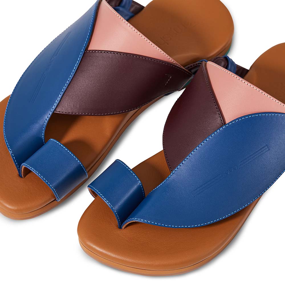Yerz Sandals soft summer flat sandals|Yerz Sandals classic women Arabic sandals|Yerz Sandals elegant summer flat sandals|Detail images of chic light leather sandals|Yerz Sandals comfortable flat summer sandals|Yerz Sandals trendy UAE women Arabic sandals|