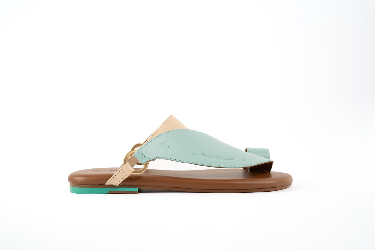Side View of Ibzem Women Sandals|Women Sandals Elegant Leather Flat Arabic Sandals Comfort Fit|TraditionalStyle Ibzeem Sandals for women|Iron matte gold ring of|Upper View of Traditional Arabic Style Sandals|Detail Information of Ibzeem Cow Leather sandal