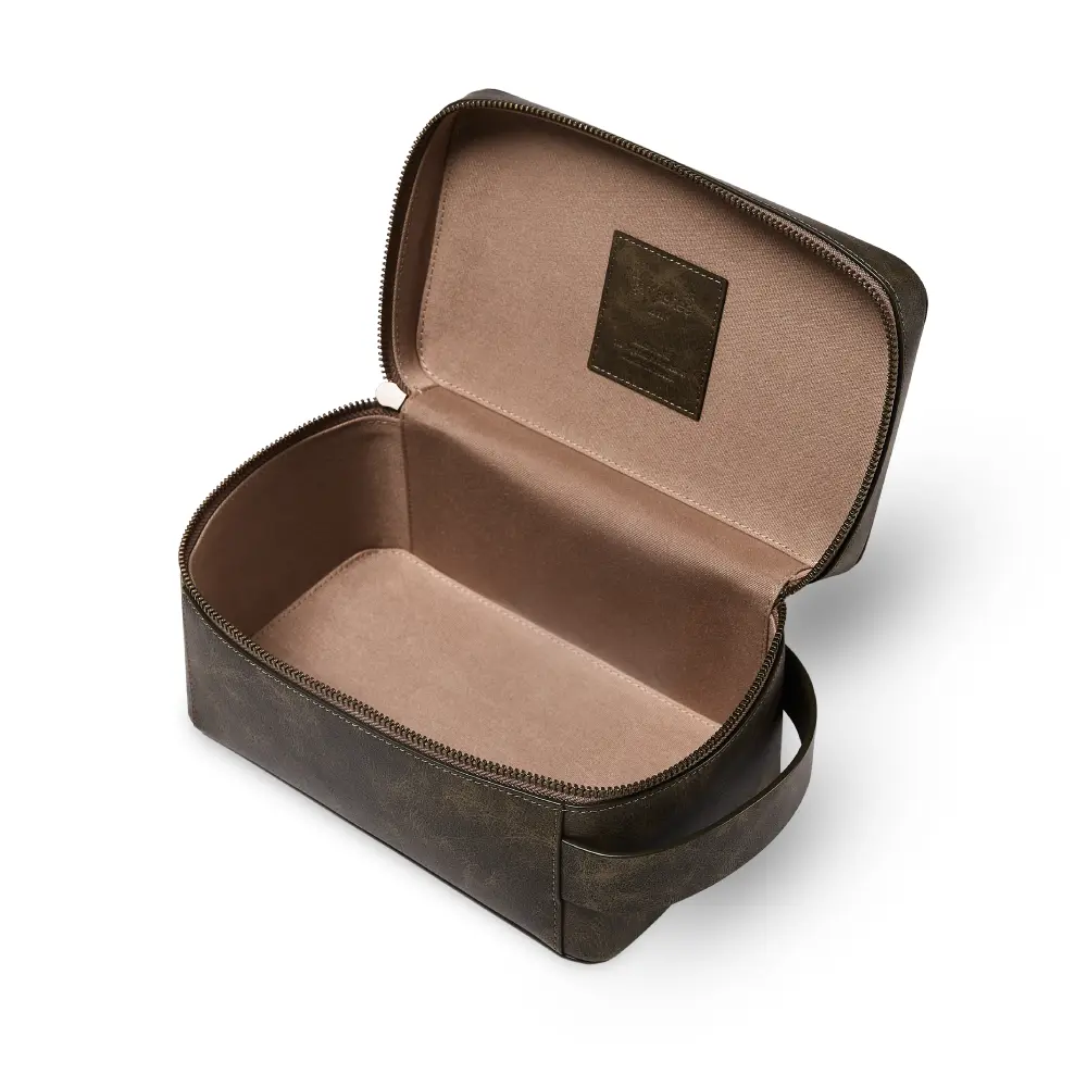 Compact travel toiletry bag for men