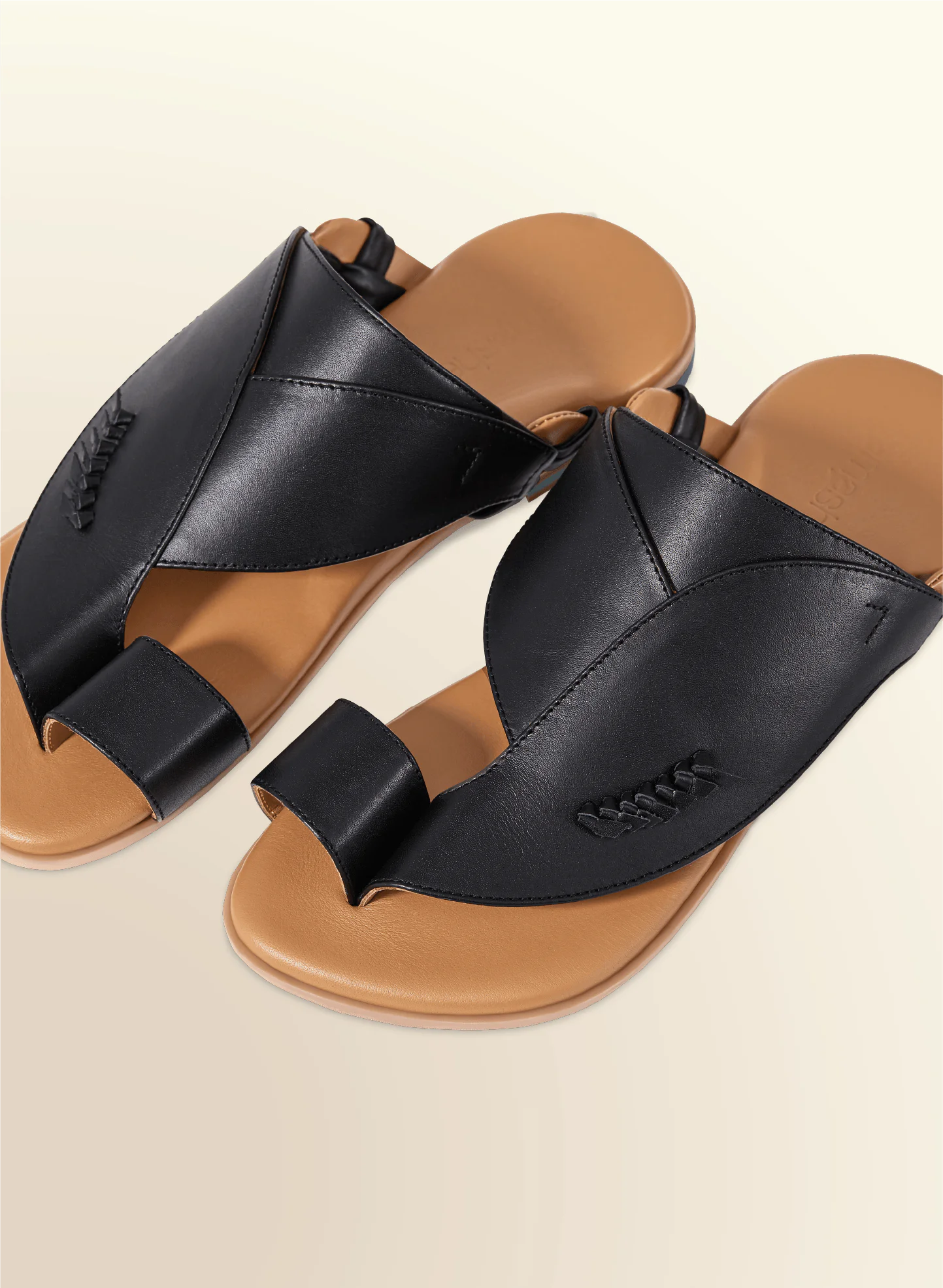 Premium Arabic sandals crafted with cow leather