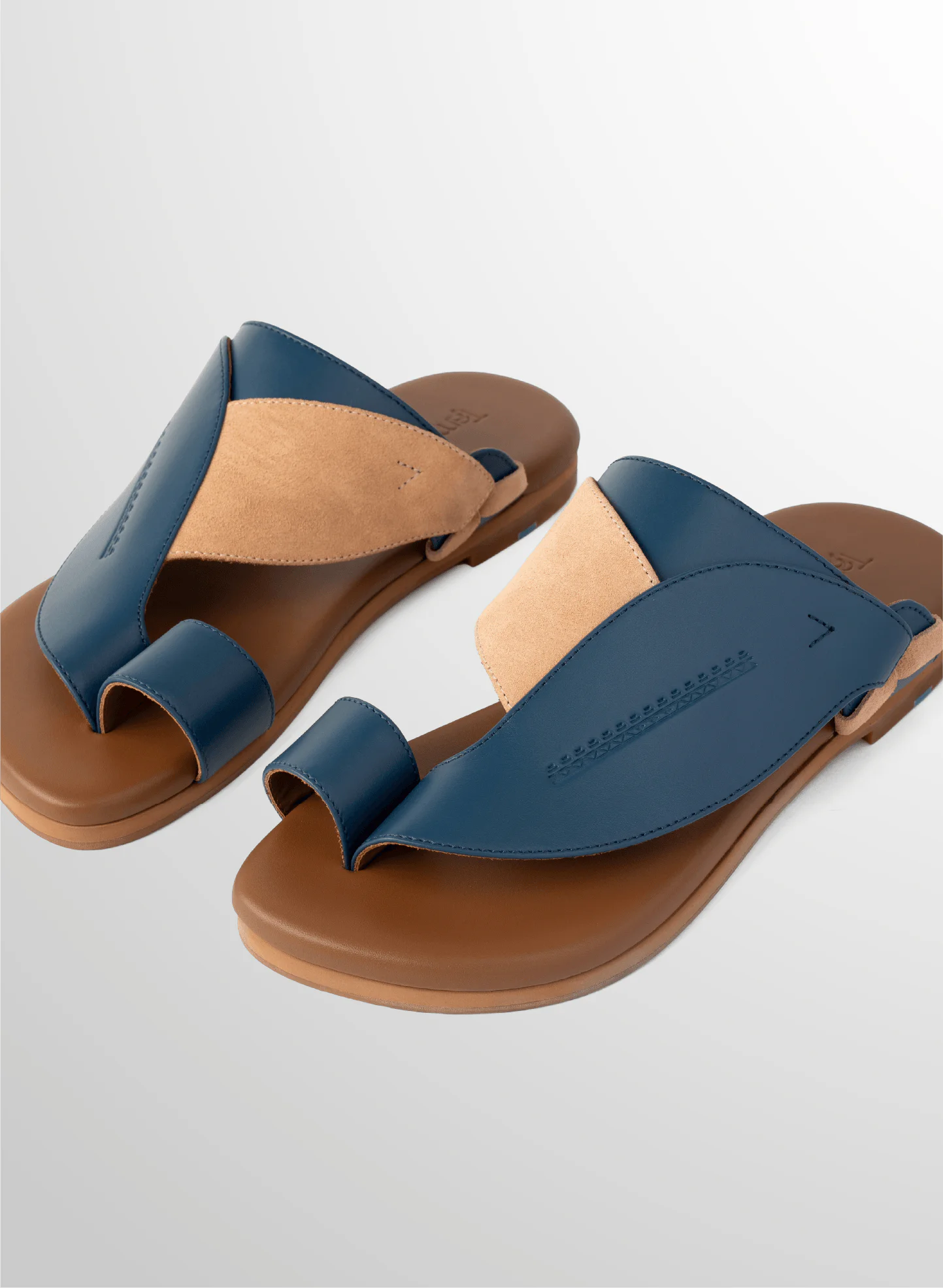 Traditional Qubaia Arabic Sandals for men